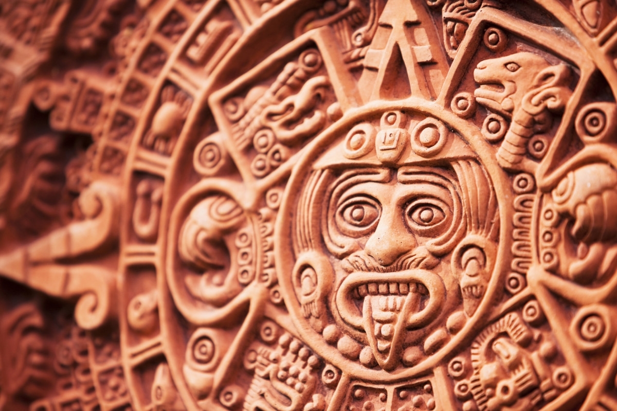 Aztecs - History for Mayans Calendar End Of World
