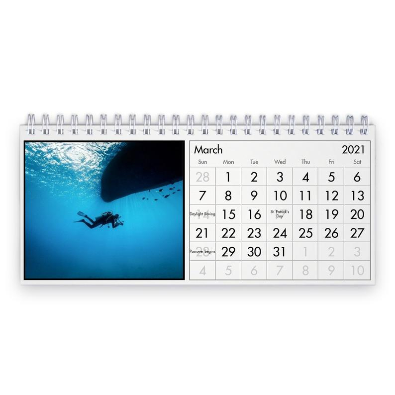 Diving 2021 Desk Calendar | Etsy