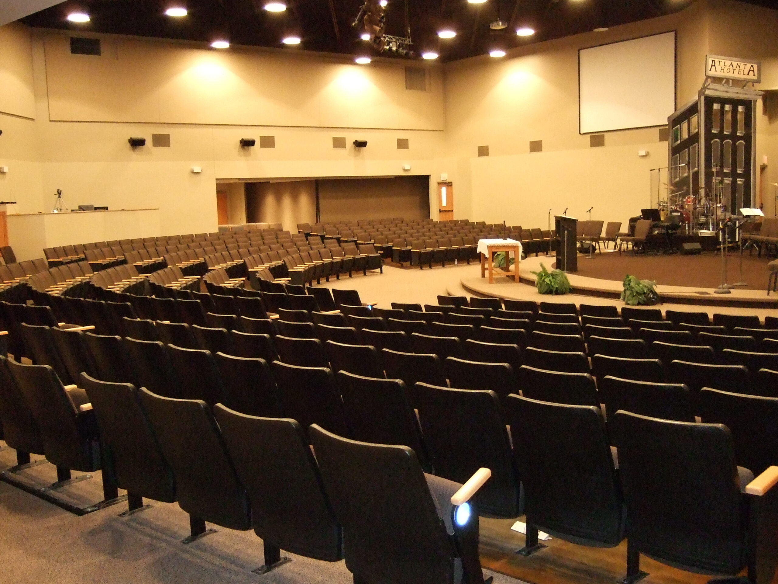 Christ Community Church | Community Loudspeakers From Biamp
