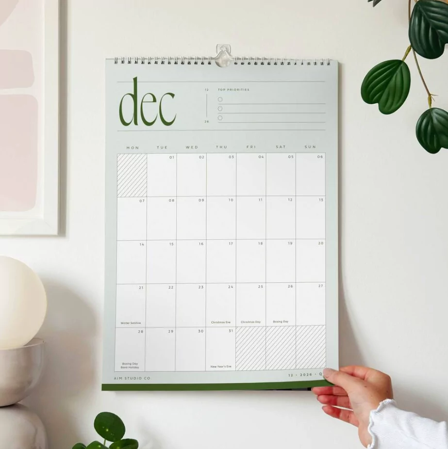 minimalist calendar design trends 2026